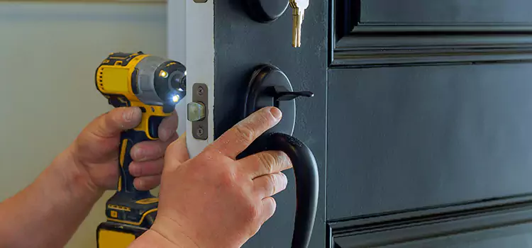 Locksmith Emergency Service Ives Estates