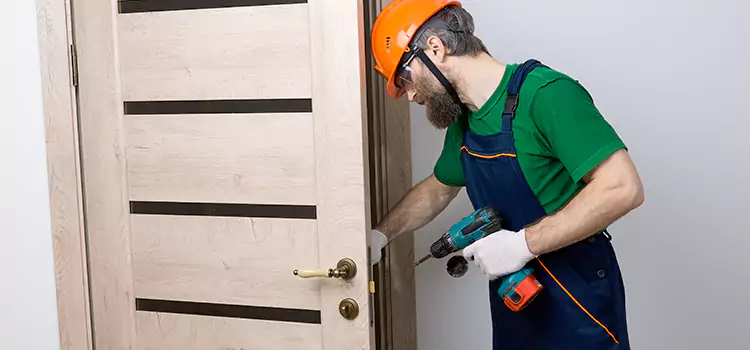 Replace Internal Door Handle with Lock Ives Estates